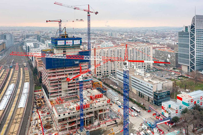 170 metre office tower – Liebherr cranes involved in construction of “To Lyon”